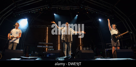 Adorabile Rogues performing live a Chilfest 2013, Tring, Hertfordshire, musica dal vivo, gig Foto Stock