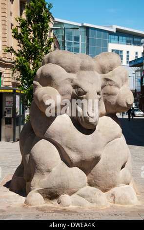 Il Derby di Ram, su Exchange Street in Derby City Centre, DERBYSHIRE REGNO UNITO Inghilterra Foto Stock