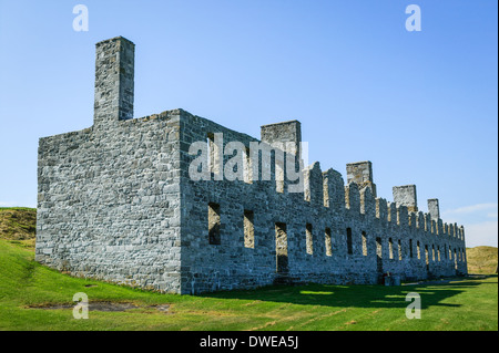 Ruderi di pietra di soldati nelle caserme British Fort al Crown Point sul Lago Champlain New York Foto Stock