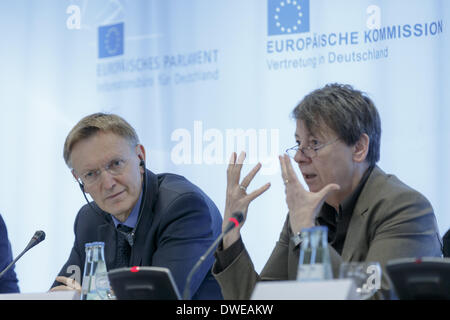 Berlino, Germania. 6 Mar 2014. In occasione di una riunione nel quadro della sua visita a Berlino, ambiente Ue Commissario Janez Potocnik e German Federal Environment Ministro Barbara Hendricks ha parlato tra le altre cose, l'attuazione del recentemente adottato UE del Settimo Programma di azione per l'ambiente, che costituisce il quadro delle comunità politiche ambientali e climatiche fino al 2020. Dopo la riunione che essi danno una conferenza stampa congiunta presso la Rappresentanza della Commissione europea a Berlino. Foto Stock