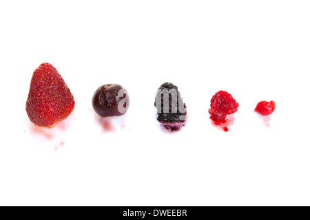 Oltre mature schiacciate rosso frutta estiva Foto Stock