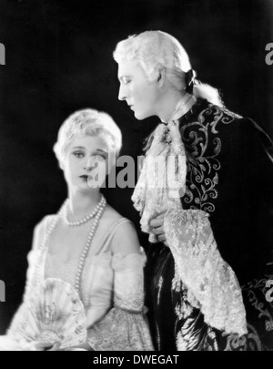 Dolores Costello e John Barrymore, sul set del film muto, quando un uomo ama' diretta da Alan Crosland, 1926 Foto Stock