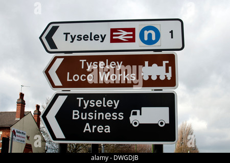 Tyseley cartelli stradali, fieno Mills, Birmingham, Regno Unito Foto Stock