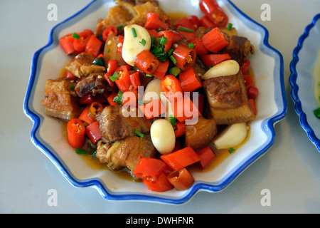 Brasati di carne di maiale in un ristorante di Shaoshan, Mao natale nella provincia del Hunan, Cina. Foto Stock