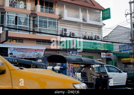 Tesco catena di supermercati britannica store in Chiang Mai nel nord della Thailandia. Foto Stock