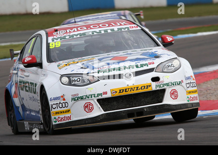 Jason Plato (GBR) MG KX slancio Racing MG6 Foto Stock