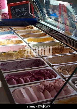 Gelateria nel bauletto mercato, Truro, Cornwall, Regno Unito Foto Stock