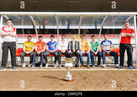 Belfast, Irlanda del Nord. 10 mar 2014 - Ulster GAA lanciare il Cadburys Ulster sotto 21 campionato di calcio. Credito: Stephen Barnes/Alamy Live News Foto Stock