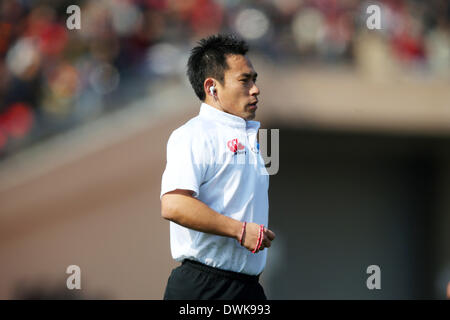 Stadio Nazionale di Tokyo, in Giappone. 9 Mar 2014. Akihisa Aso, 9 marzo 2014 - Rugby : arbitro Akihisa Aso è raffigurato durante la 51a Giappone Rugby Football Championship match finale tra Toshiba Brave Lupus 21-30 Panasonic Wildknights al National Stadium, Tokyo, Giappone. © Giu Tsukida AFLO/sport/Alamy Live News Foto Stock