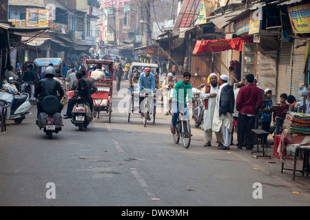 Agra, India. Scena di strada, Kinari Bazar Area. Foto Stock