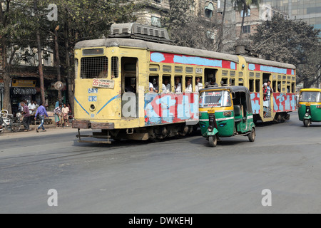 Tram tradizionale centro di Kolkata on February 08, 2014 Foto Stock