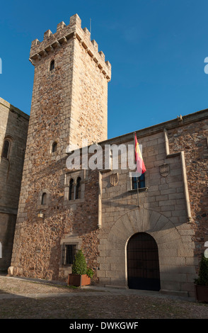 Casa y Torre de las Ciguenas (Casa delle cicogne), Caceres, Sito Patrimonio Mondiale dell'UNESCO, Estremadura, Spagna, Europa Foto Stock