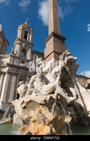 Santa Agnese in Agone la chiesa e la Fontana dei Quattro Fiumi, Piazza Navona, Roma, Lazio, l'Italia, Europa Foto Stock