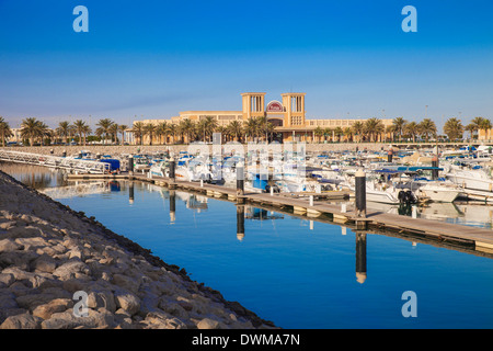 Souk Shark Shopping Centre e Marina, Kuwait City, Kuwait, Medio Oriente Foto Stock