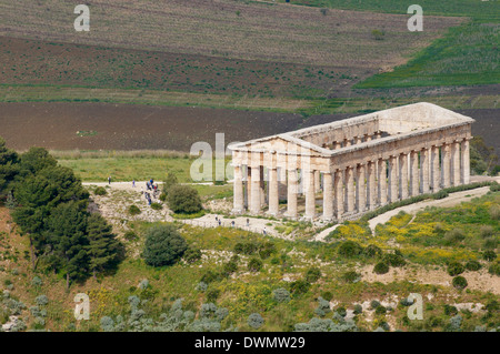 Tempio greco di Segesta , Distretto di Trapani, Sicilia, Italia, Europa Foto Stock