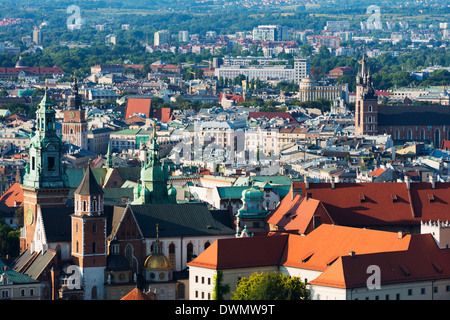 Dalla collina di Wawel Castle e la Cattedrale, il Sito Patrimonio Mondiale dell'UNESCO, Cracovia, Malopolska, Polonia, Europa Foto Stock