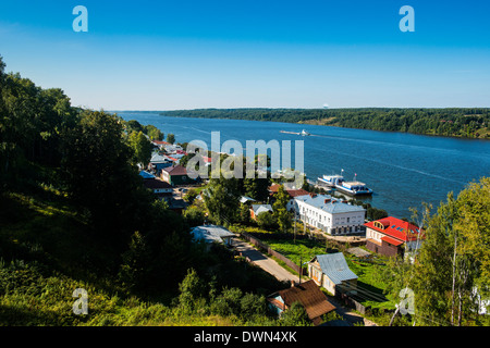 Vista su Plyos e del fiume Volga, Golden Ring, Russia, Europa Foto Stock