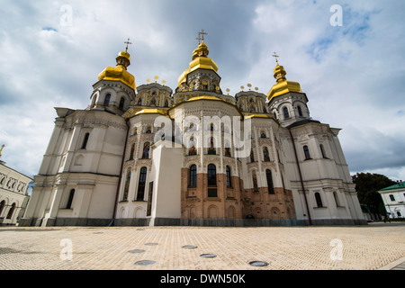 Domition cattedrale, il Kiev-Pechersk Lavra, Sito Patrimonio Mondiale dell'UNESCO, Kiev (Kiev), in Ucraina, in Europa Foto Stock