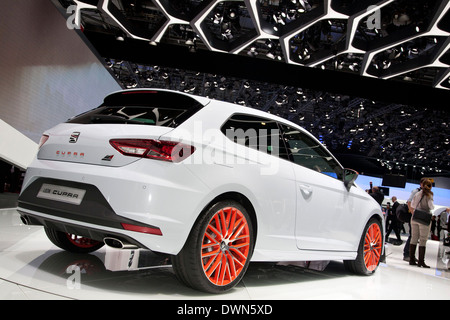 SEAT Leon Cupra nella 84a Geneva International Motor Show 2014. Foto Stock