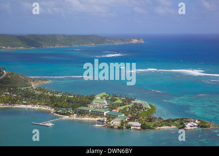 Vista di Mamora Bay e St. James Club, Antigua, Isole Sottovento, West Indies, dei Caraibi e America centrale Foto Stock