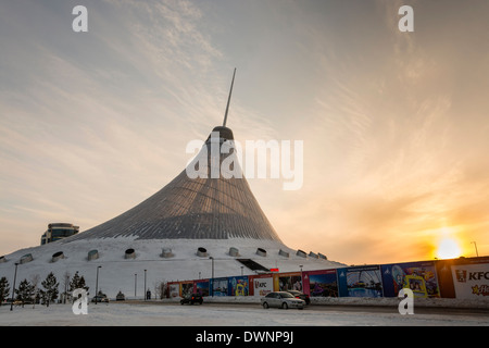 Amusement Park e il centro commerciale di Khan Shatyr, Astana, Kazakistan Foto Stock