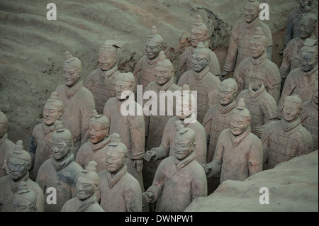 Le figure dell'Esercito di Terracotta, Xian, Provincia di Shaanxi, Cina Foto Stock