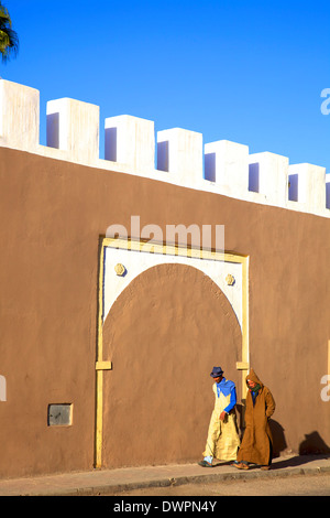 Mura della città vecchia, Tiznit, Marocco, Africa del Nord Foto Stock