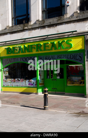 Beanfreaks Health food shop, High Street, Cardiff, Galles. Foto Stock