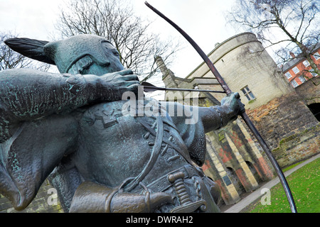 Robin Hood statua Nottingham Castle England Regno Unito Foto Stock