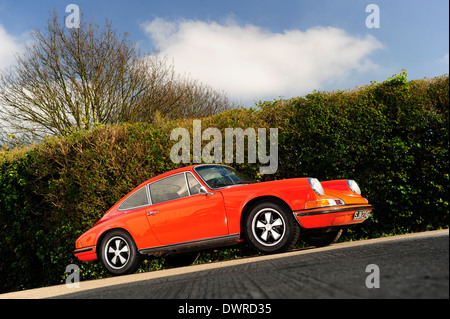 1969 Porsche 911 e 2 litro sport coupe in rosso Foto Stock