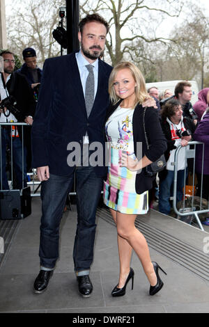 Londra, Regno Unito. Undicesimo Mar, 2014. Jamie Theakston ed Emma Bunton frequentare il 2014 TRIC premi al Grosvenor House Hotel il 11 marzo 2014 a Londra, Inghilterra. Credito: dpa/Alamy Live News Foto Stock