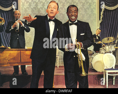 Alta società 1956 MGM film musicale con Bing Crosby a sinistra e a Louis Armstrong Foto Stock