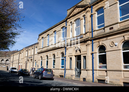 Empire House, ora convertito in uffici, Halifax, West Yorkshire Foto Stock