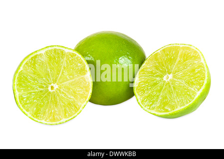 Lime frutto isolato su sfondo bianco con tracciato di ritaglio Foto Stock