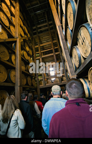 Gruppo di tour visita di un Rick casa a Woodford Reserve Distillery a Woodford County, Kentucky Foto Stock