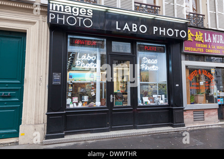 La finestra di visualizzazione per imagesphoto sul Boulevard Beaumarchais, Parigi, Francia Foto Stock