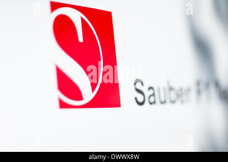 Melbourne, Victoria, Australia. Xiv Mar, 2014. Marzo 14, 2014: Digital Signage alla Sauber F1 Team garage al 2014 Australian Formula One Grand Prix all'Albert Park di Melbourne, Australia. Sydney bassa/Cal Sport Media/Alamy Live News Foto Stock