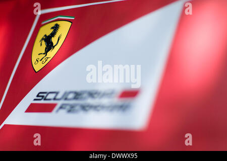 Melbourne, Victoria, Australia. Xiv Mar, 2014. Marzo 14, 2014: Digital Signage presso la Scuderia Ferrari del team garage al 2014 Australian Formula One Grand Prix all'Albert Park di Melbourne, Australia. Sydney bassa/Cal Sport Media/Alamy Live News Foto Stock