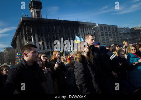 Kiev, Ucraina. 13 Mar, 2014. Jared Joseph Leto visite Euromaidan camp su piazza Indipendenza a Kiev, il 13 marzo 2014. Credito: Sergii Kharchenko/NurPhoto/ZUMAPRESS.com/Alamy Live News Foto Stock