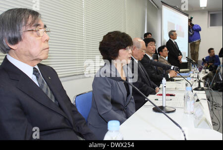 Tokyo, Giappone. Xiv Mar, 2014. RIKEN conferenza stampa a Tokyo in Giappone. Il governo-affiliato Riken Institute ha ammesso che i recenti documenti sul potenziale innovativo la ricerca sulle cellule staminali, chiamato STAP, che furono diretti da un ricercatore presso l'istituto, mostrano aspetti di gravi irregolarità. Credito: Motoo Naka/AFLO/Alamy Live News Foto Stock