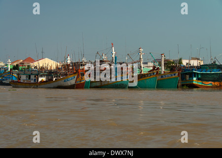 Barche da pesca nel Delta del Mekong Foto Stock