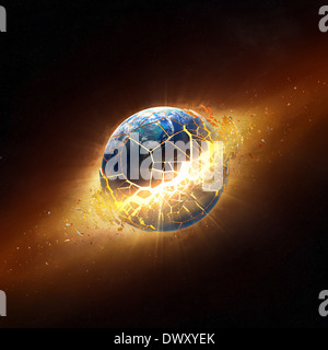 Il pianeta terra esplodere nello spazio (elementi di questa immagine 3d arredate dalla NASA - mappe di tessitura da http://visibleearth.nasa.gov/) Foto Stock