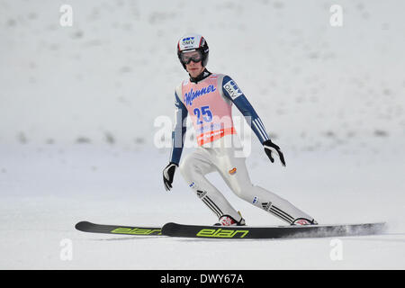 Harrachov, Repubblica Ceca. Xiv Mar, 2014. Antonin Hajek della Repubblica ceca compete durante lo sci battenti Campionati del Mondo in Harrachov, Repubblica Ceca, giovedì 14 marzo, 2014. Credito: Radek Petrasek/CTK foto/Alamy Live News Foto Stock
