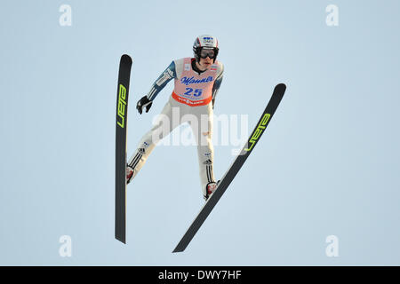 Harrachov, Repubblica Ceca. Xiv Mar, 2014. Antonin Hajek della Repubblica ceca compete durante lo sci battenti Campionati del Mondo in Harrachov, Repubblica Ceca, giovedì 14 marzo, 2014. Credito: Radek Petrasek/CTK foto/Alamy Live News Foto Stock