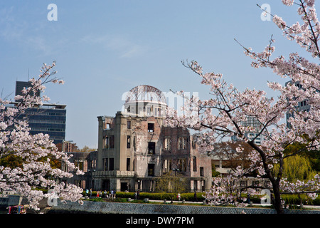 La Cupola della Bomba Atomica, Prefettura di Hiroshima, Giappone Foto Stock