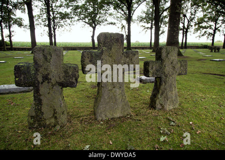 Contrassegnare Lange, Belgio, Graeberfeld presso il cimitero militare tedesco Lange Mark Foto Stock