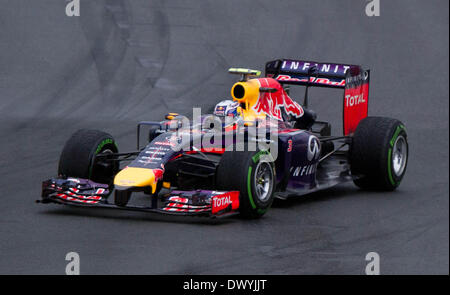 Melbourne, Australia. Xv Mar, 2014. Mercedes driver di Formula Uno Nico Rosberg di Germania compete durante la sessione di qualifica per la Australian Formula One Grand Prix a Melbourne, Australia, Marzo 15, 2014. Credito: Bai Xue/Xinhua/Alamy Live News Foto Stock