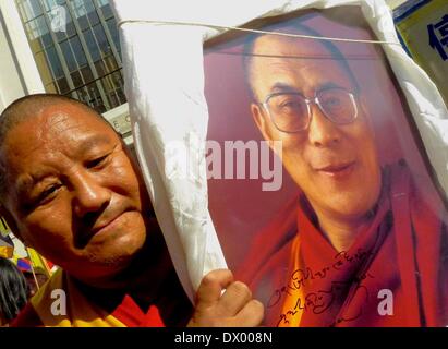 Marzo 15, 2013 - REGNO UNITO tibetani e i loro sostenitori marzo contro la sovranità cinese nel 1959 e per la libertà del Tibet (credito Immagine: © Gail Orenstein/ZUMAPRESS.com) Foto Stock