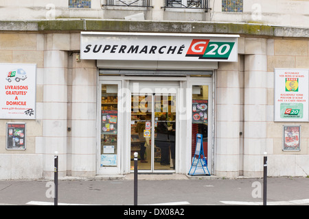 Esterno del Supermarché G20 in Parigi Francia Foto Stock