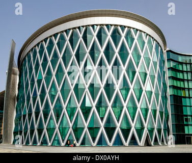 La moderna architettura di Meydan Hotel in Dubai Emirati Arabi Uniti Foto Stock